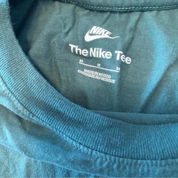 shirt size medium - Picture 4 of 4